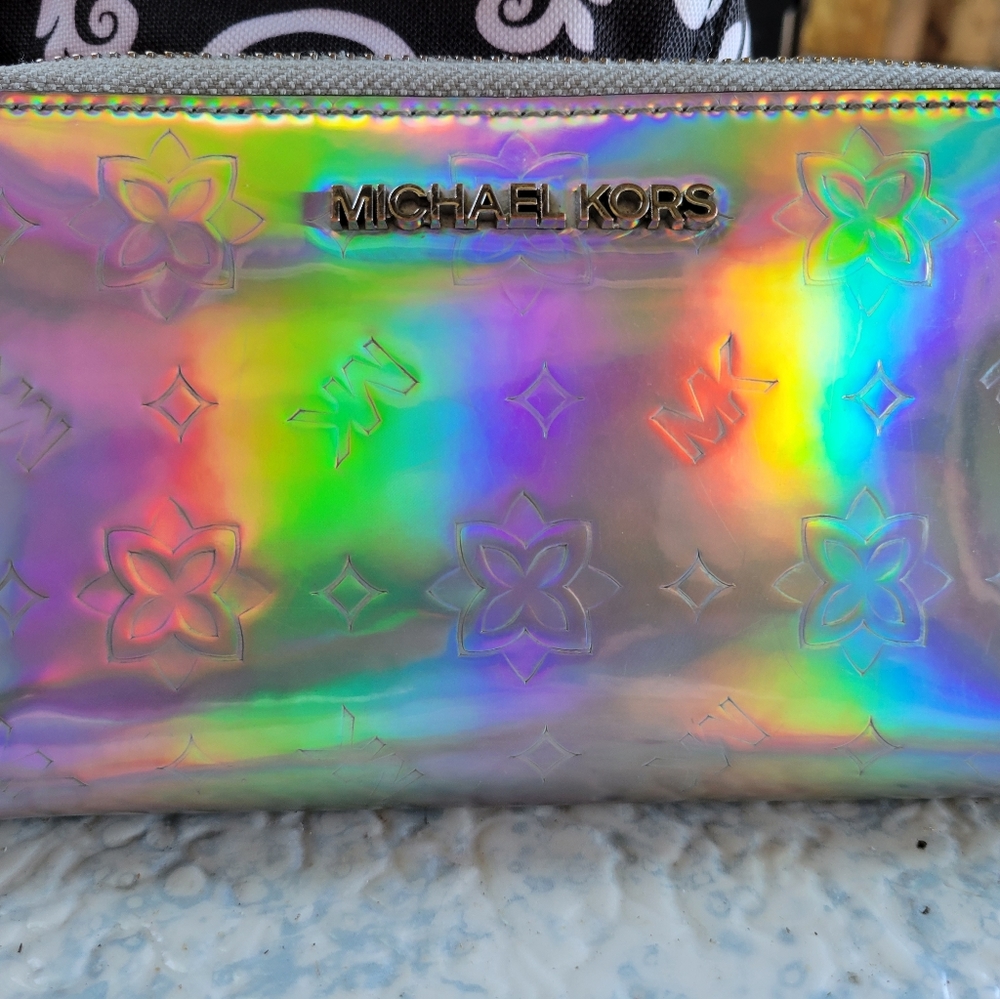 Michael Kors Silver Holographic Tech Wallet!